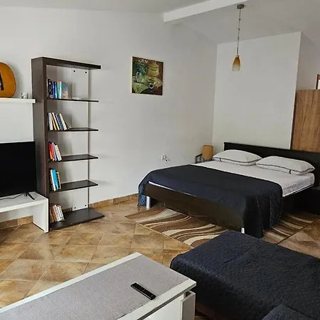 Betty Borik Guest house